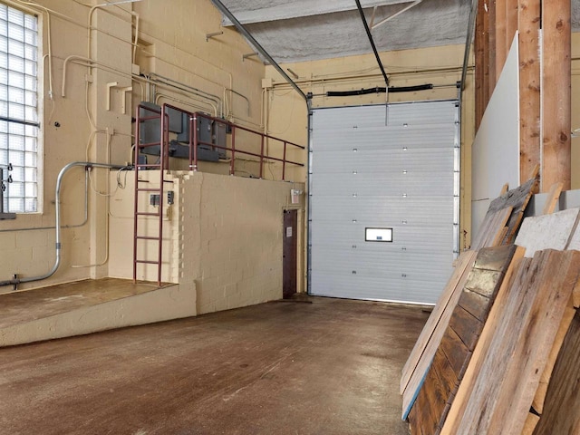 834 N Water St, Sheboygan, WI 53081 - view of garage