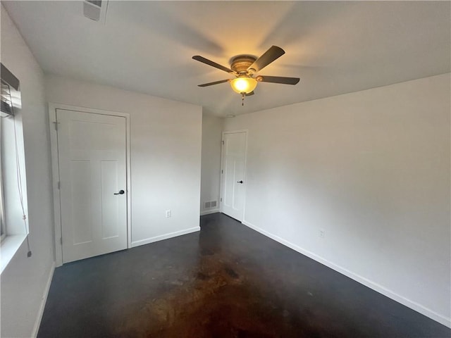 unfurnished bedroom with ceiling fan