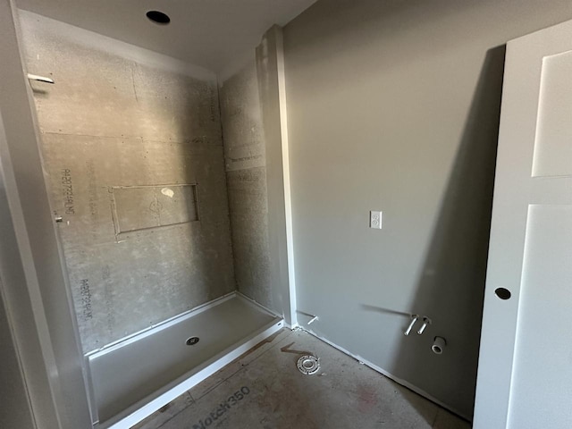 bathroom featuring walk in shower