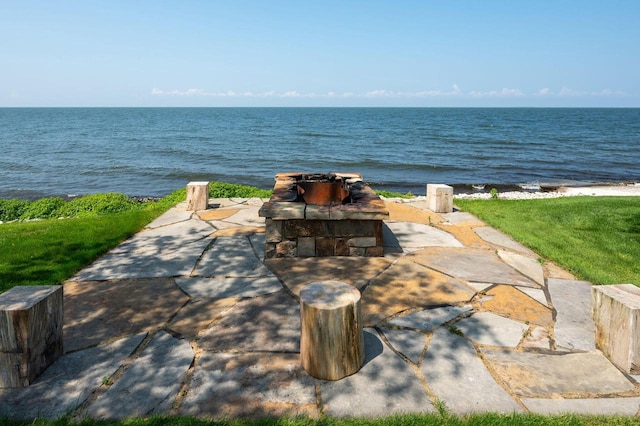 view of water feature