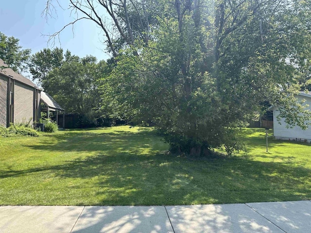 Listing photo 3 for 1437 Townline Ave, Beloit WI 53511