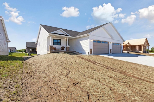 property entrance with covered porch