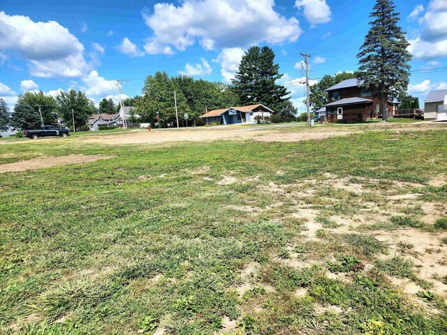 807 E Cherry St, Lancaster WI, 53813 land for sale