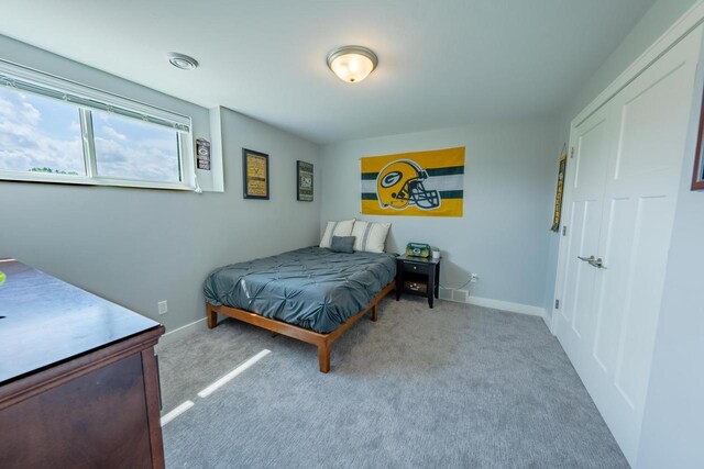 view of carpeted bedroom