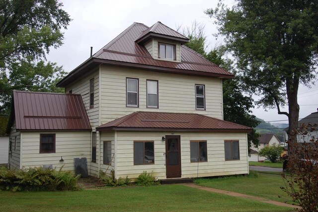 415 E Ward St, Richland Center WI, 53581, 3 bedrooms, 2 baths house for sale