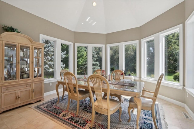 sunroom with vaulted ceiling