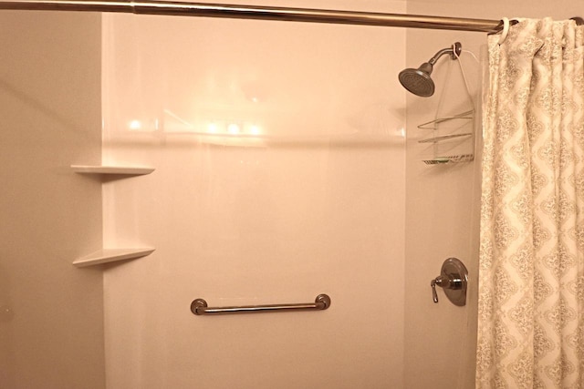 bathroom with curtained shower