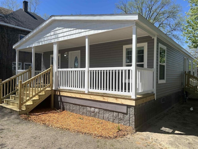 view of front of house with a porch