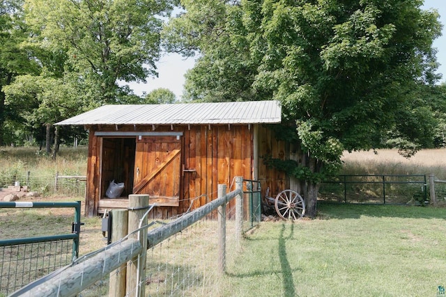 exterior space with a lawn