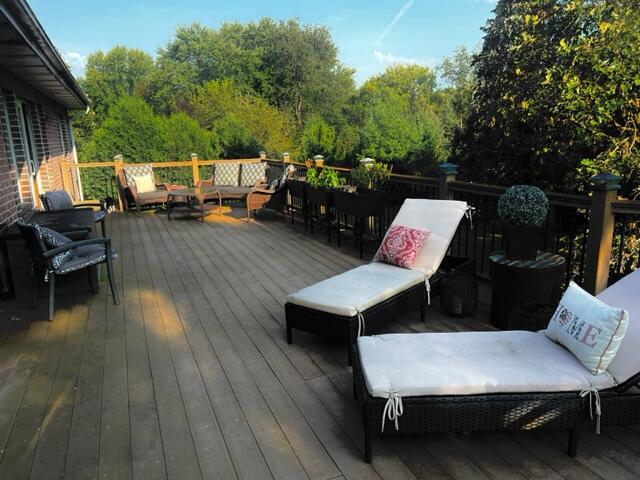 wooden terrace featuring an outdoor hangout area