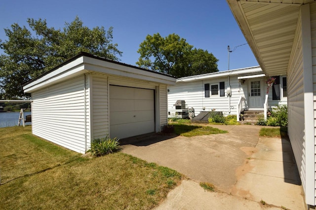 exterior space featuring driveway