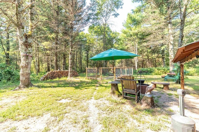 view of yard featuring fence