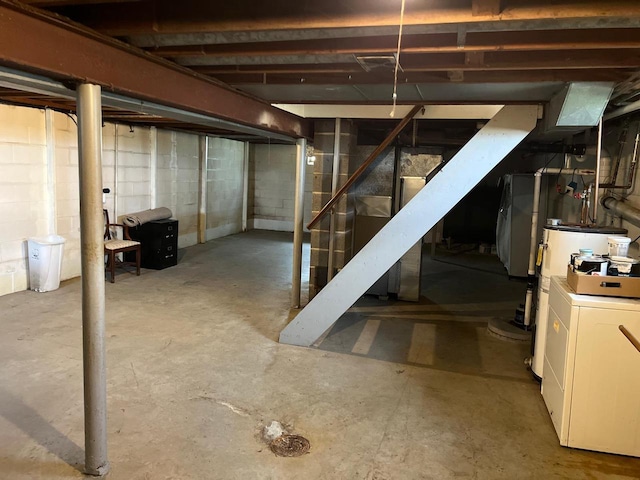 basement featuring washer / dryer