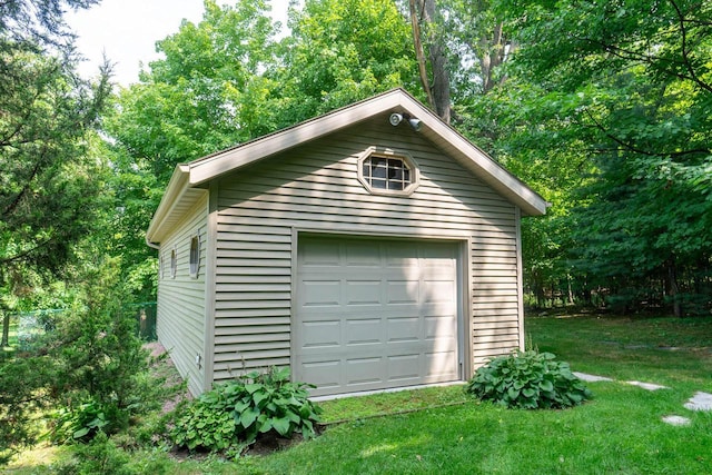 view of detached garage