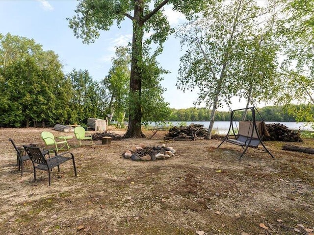 view of yard with a water view