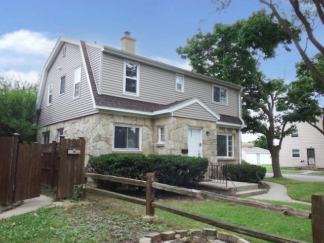 view of front of property