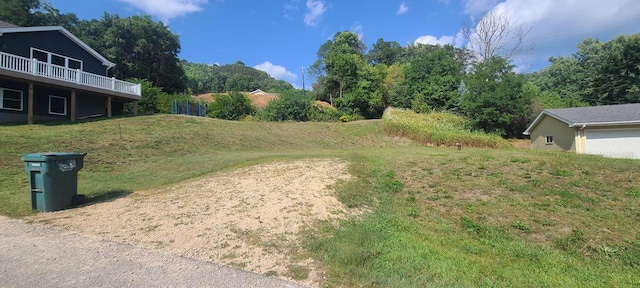 Listing photo 3 for LOT2 S Hill St, Fountain City WI 54629