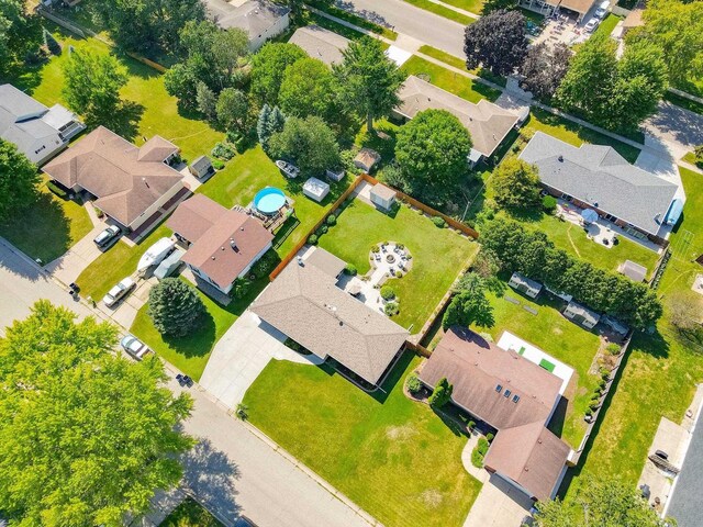 drone / aerial view featuring a residential view