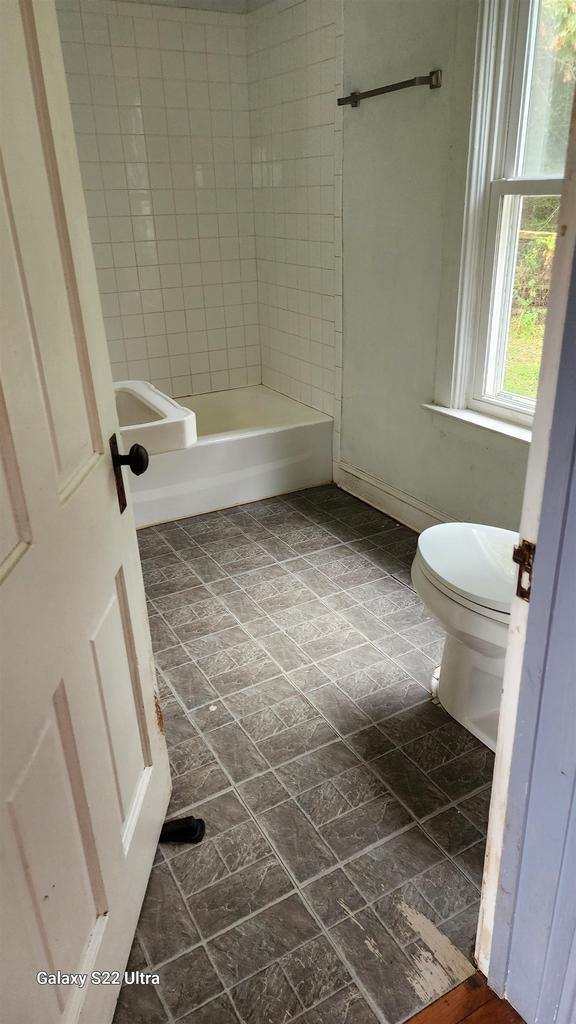 N697 County Rd N, Neshkoro, WI 54960 - full bath with toilet and baseboards