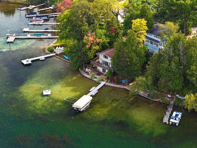 bird's eye view with a water view