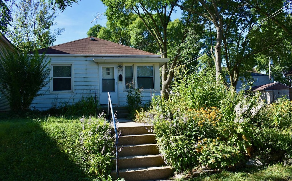 view of bungalow-style house