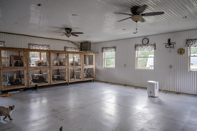 garage with ceiling fan