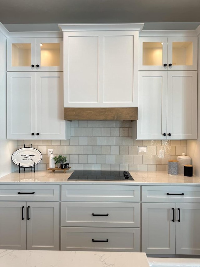 5090 N Cobble Creek Dr, Grand Chute, WI 54913 - bar with black electric stovetop and decorative backsplash