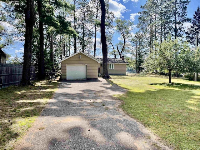 view of front of home with a front lawn