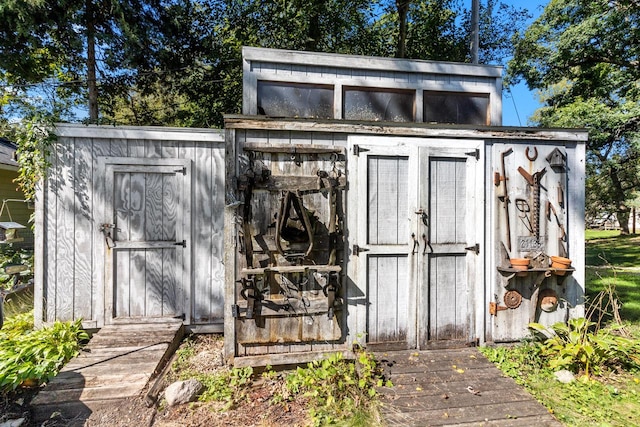 view of outbuilding