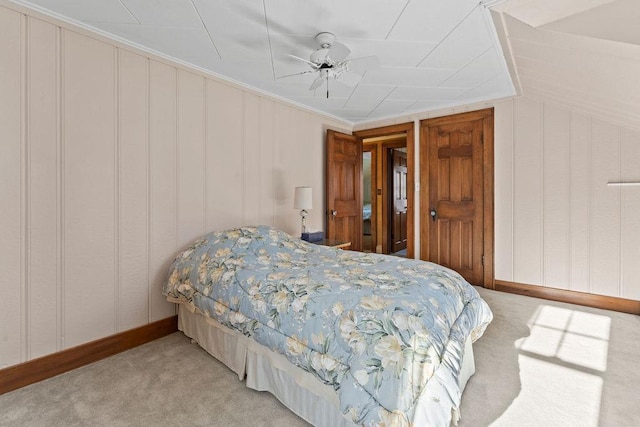 3790 Pau Ko Tuk Ln, Oshkosh, WI 54902 - bedroom featuring light carpet, baseboards, a ceiling fan, and crown molding