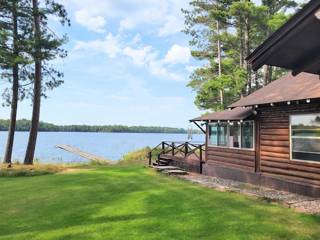 view of yard with a water view