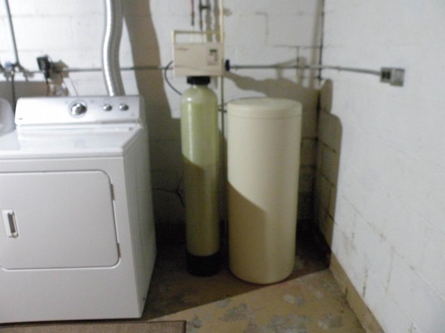 laundry area featuring washer / dryer