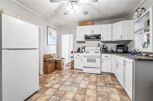 kitchen featuring a sink, under cabinet range hood, white appliances, dark countertops, and ceiling fan