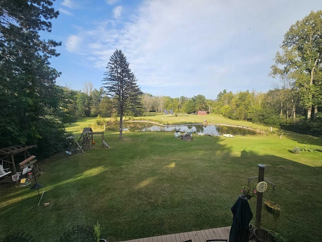 view of yard with a water view