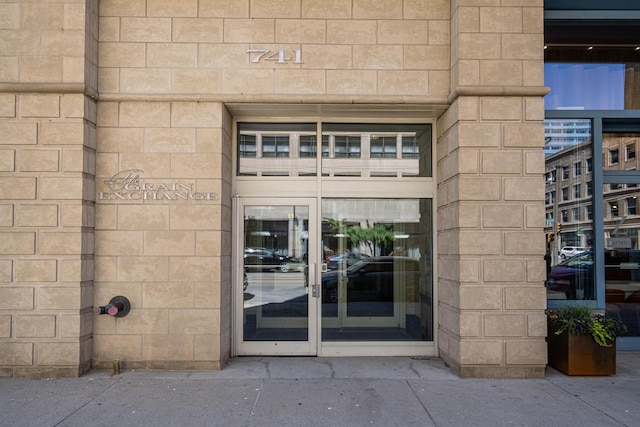 view of property entrance