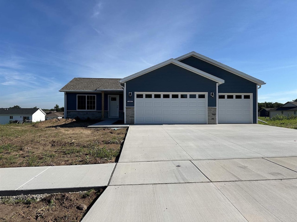 view of front facade with a garage