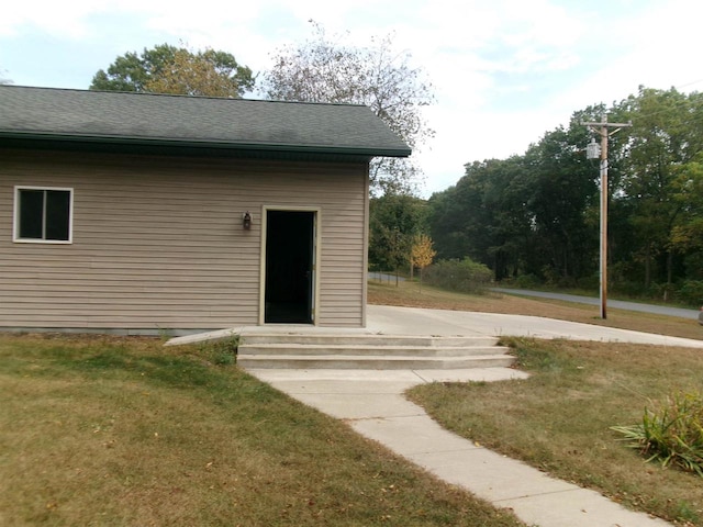 exterior space with a lawn