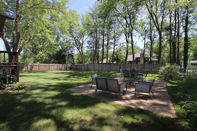 view of yard with a patio