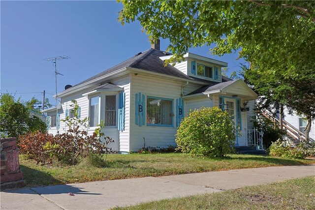 view of front of house