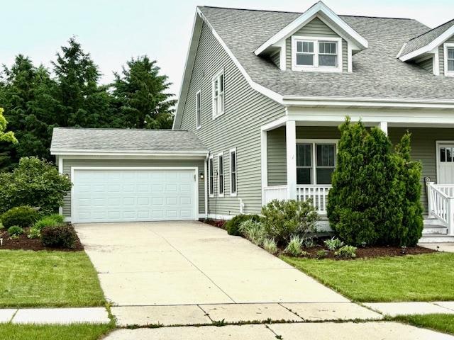 view of front facade with a garage