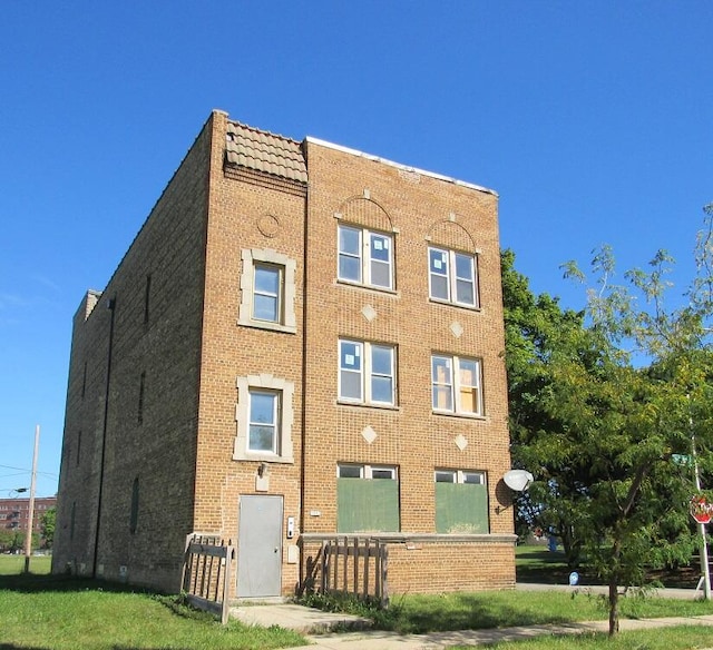 view of building exterior