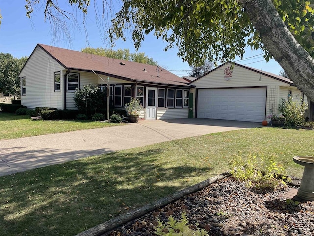 ranch-style house with a front yard