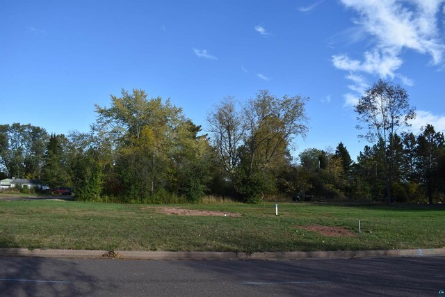 848 W 3rd St, Washburn, WI 54891