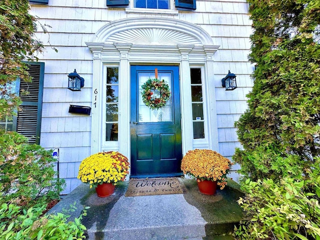 view of property entrance