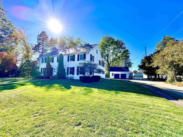 view of front of house with a front yard