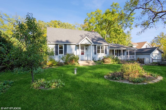 view of front of house with a front yard