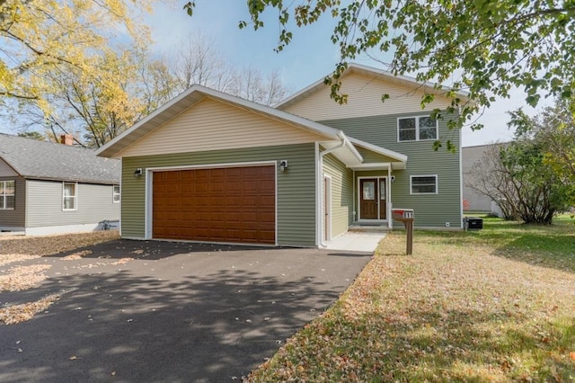 view of front facade with a garage