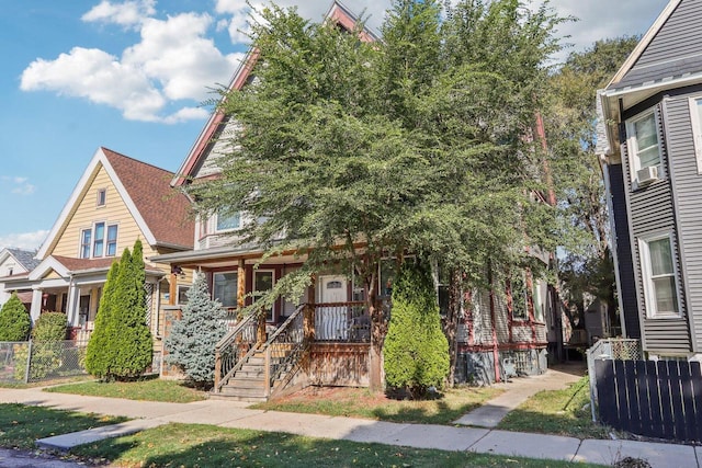 view of front of house featuring a porch