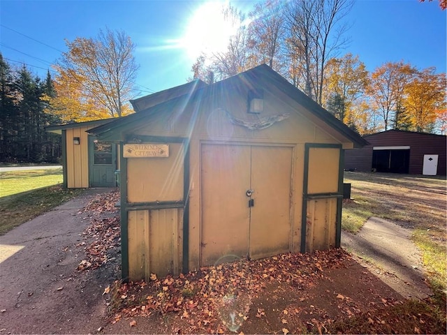 view of outbuilding