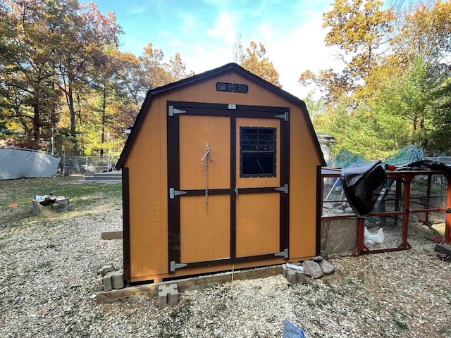 view of outbuilding